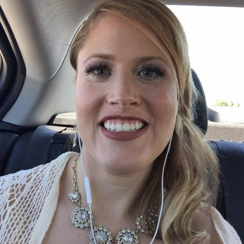 Meet your Posher, Elizabeth